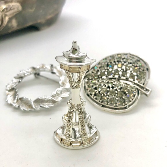 Vintage Deco Brooch Lot - Picture 2 of 10